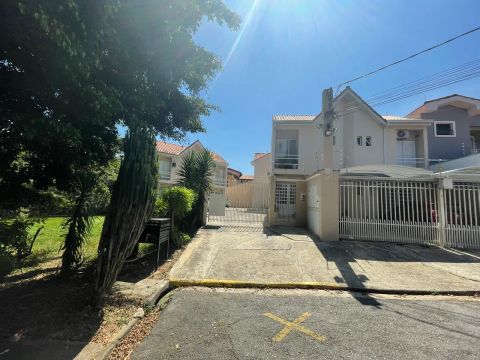 Lindo Sobrado em Condomínio Village - Jardim Morumbi, Sorocaba/SP