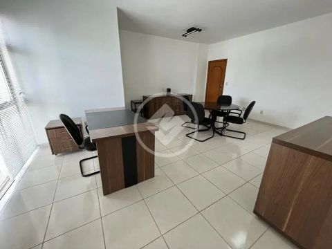Vendo sala comercial mobiliada com 45,55m² no Ed. Albert Sabin, Localizada na av. 13 de ju