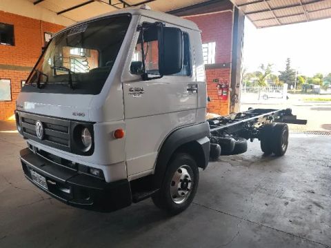 Volkswagen 8-160 chassi unico dono