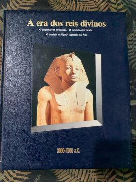 Grande livro capa dura ?A Era dos reis divinos ? Egito 