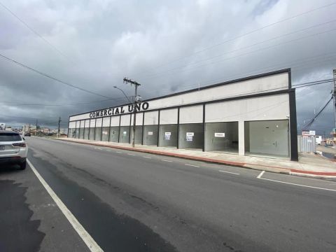Ponto comercial em ótima localização, próximo ao Parque de Exposição. 
