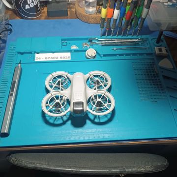 Manutenção e serviços em Drones.