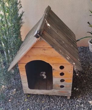 Casinha de cachorro em madeira GRANDE 