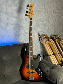  Fender American Elite Jazz Bass