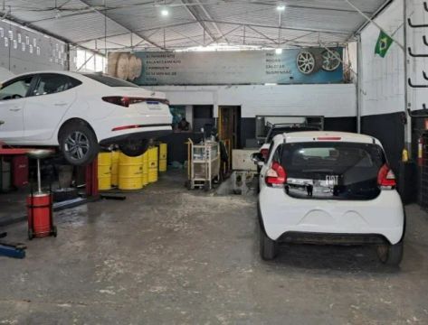 Centro Automotivo em Funcionamento à Venda em JF