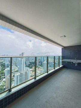 Apartamento para venda possui 123 metros quadrados com 4 quartos em Madalena - Recife - PE