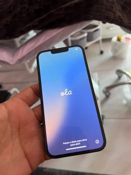 iPhone 13 128GB Preto 