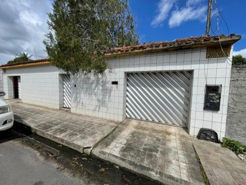 Imóvel para aluguel e venda possui 150 metros quadrados com 3 quartos em Planalto - Manaus