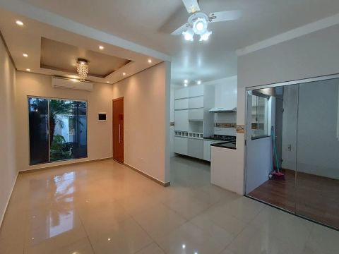 Casa no Rita Vieira rica em planejados e ares-condicionados!