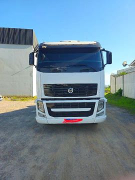 Caminhão Volvo FH 540 6x4