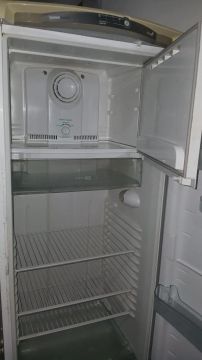 Geladeira Consul, funciona tudo perfeitamente 