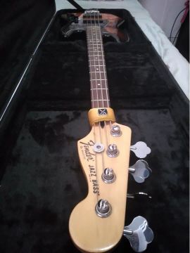 Baixo Fender Jazz Bass