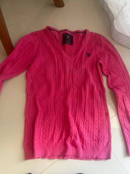 Suéter de tricô rosa feminino marca Polo