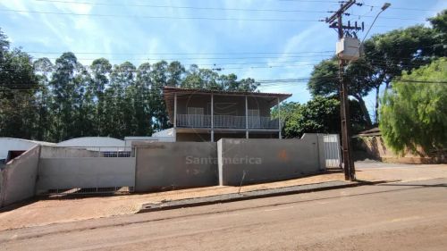 Sobrado para Locação com 4 Quartos na Região Leste