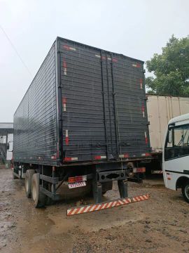 Vendo baú de alumínio 32. *