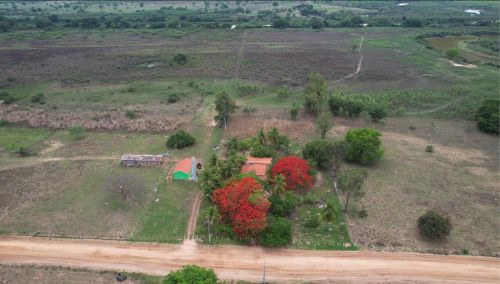 Fazenda na região de Barreiras, às margens do Rio Grande
