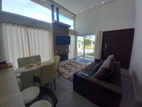 Imóvel com 3 dormitórios na Zona Norte de Capão da Canoa