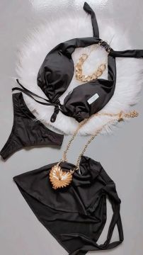 Conjunto de biquíni e babydoll- novo