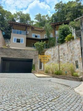 Casa para alugar, 280 m² por R$ 8.453,00/mês - Matapaca - Niterói/RJ