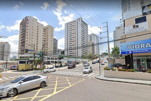 Lote/Terreno/Ponto Comercial/Drogaria/Terreno/Lote/Maceió/224m²/Adrianópolis/Manaus-AM