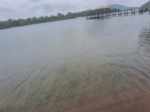 Chácara beira lago, sentindo Lageado c Área privativa km 32, 30mt  de lago