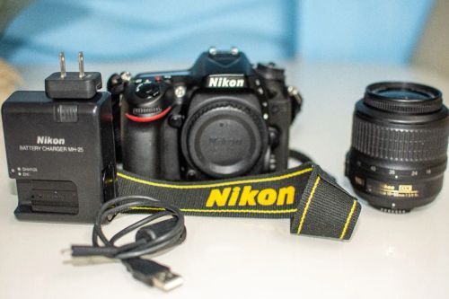 Camera nikon 7.100 aceito cartão 