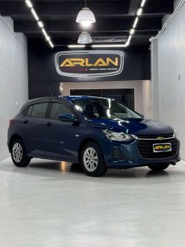 Onix LT 2021