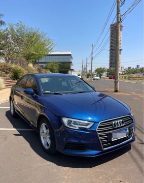 Vendo Audi A3 1.4 2019/2019 valor referente a pagamento à vista troca muda o valor