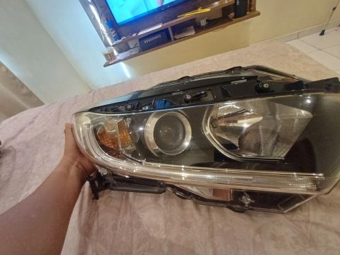 Farol Dianteiro Direito Honda hrv 2017 a 2020 Original com led