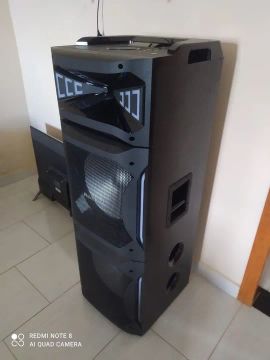 Caixa de Som Potente para Festas e Eventos, pcx 30000 , falantes de 15,ligada poucas vezes