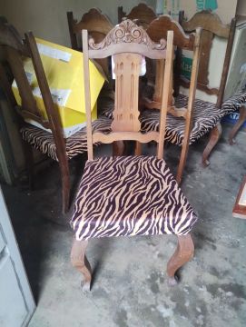 Conjunto de Cadeiras de Jantar em Madeira Maciça