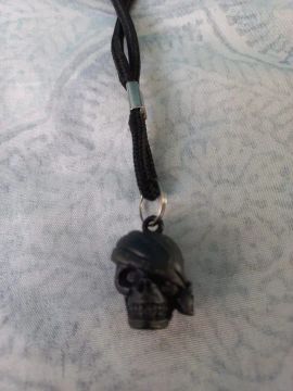 Pingente colar caveira preta bope