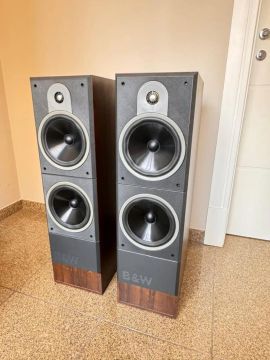 Caixas Bowers Wilkins 
