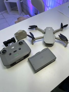 drone dji Mini 2 ( semi novo )