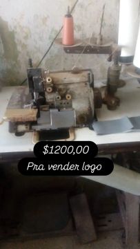 Máquina de Costura Overlock Industrial