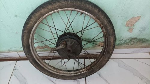 Roda de moto aro 17 Dianteiro e traseiro 50cc