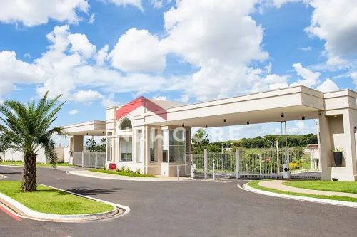 Lote em condomínio em Rua Francisco Prado - Residencial Villa Dumont - Bauru/SP