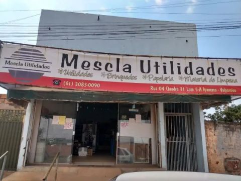 vende-se esta loja.