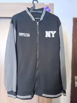 Jaqueta de Moletom NY - Preta e Cinza
