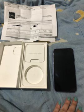 iPhone 12 lilás 64gb