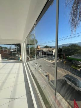 Sala comercial no centro de Garopaba