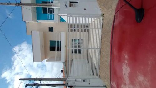 Casa com 2 Quarto(s) e 3 banheiro(s) para Alugar, 125 m² por R$ 1650 / Mês