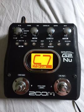Pedaleira Zoom G2.Nu  