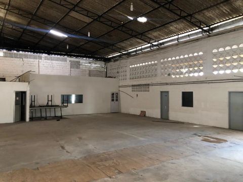 Imóvel para aluguel tem 300 metros quadrados em Jardim São Paulo - Recife - PE