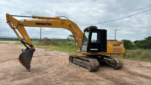 Escavadeira komatsu pc150