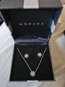 Conjunto de Colar e Brincos Morana