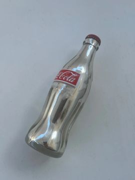 Garrafa Cromada da Coca-Cola Antiga com Brindes