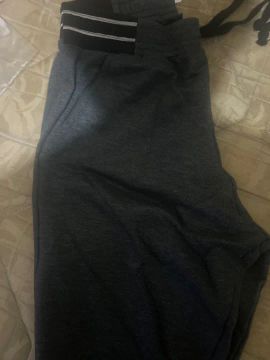 Calça de Moletom Cinza escuro, Nova. Nunca usada.