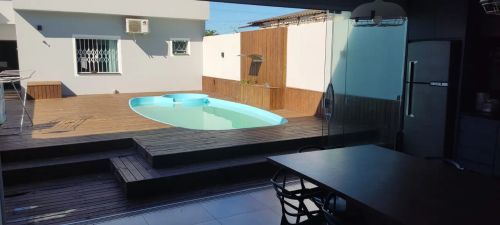 Linda Casa Mobiliada com Piscina - São Francisco do Sul - Praia do Ervino