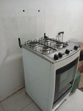 Fogão 4 Bocas com Forno 
